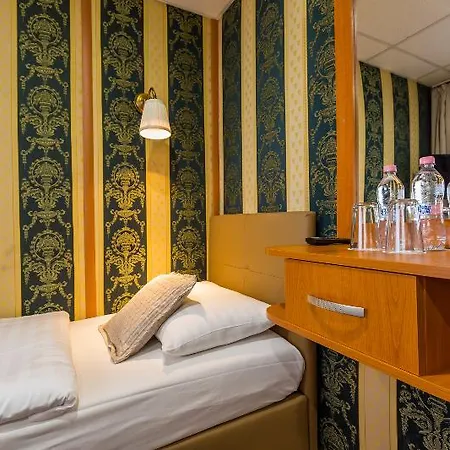 Ξενοδοχείο Onriver - Grand Jules 3*